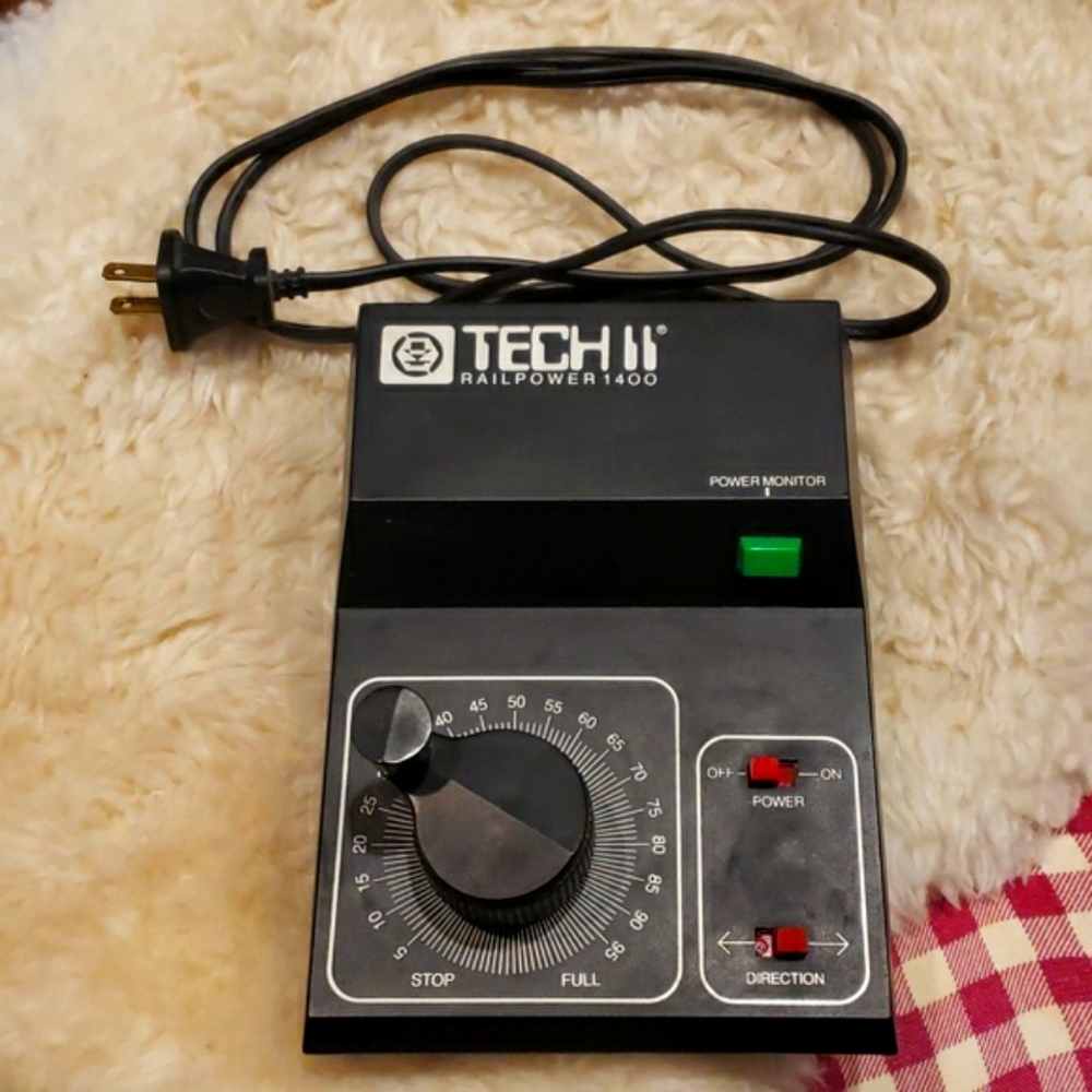 MRC - TECH II RailPower 1400 Proportional Railroad Master Tracking Control - VTG - Picture 7 of 10